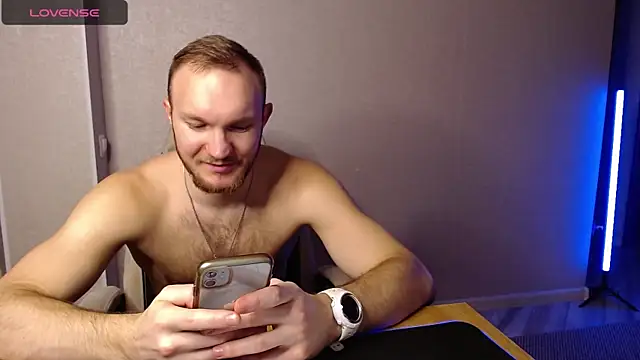 Snapshot of Toress1 chatting on 01/15/25, 05:05 Toress1 online show from 01/15/25, 05:05
