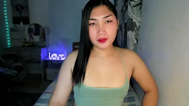 Snapshot of Miss_Deliciousness chatting on 02/06/25, 03:52 Miss Deliciousness online show from 02/06/25, 03:52