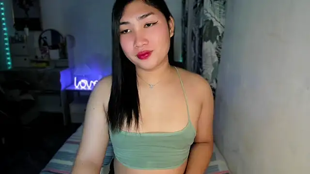 Snapshot of Miss_Deliciousness chatting on 02/07/25, 03:41 Miss Deliciousness online show from 02/07/25, 03:41