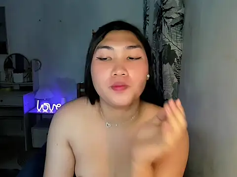 Snapshot of Miss_Deliciousness chatting on 02/25/25, 04:00 Miss Deliciousness online show from 02/25/25, 04:00