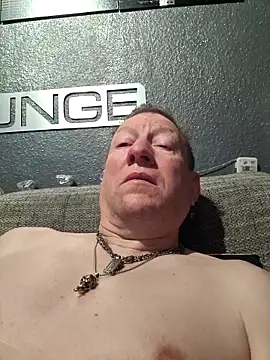 Snapshot of tomtom111111 chatting on 02/22/26, 09:57 tomtom111111 online show from 02/22/26, 09:57