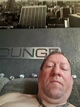 tomtom111111 online show from 03/07/26, 10:45