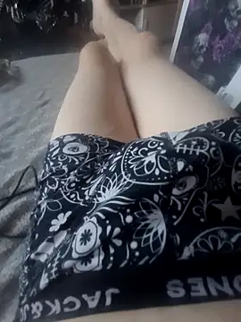 tomtom111111 online show from 04/18/26, 05:44