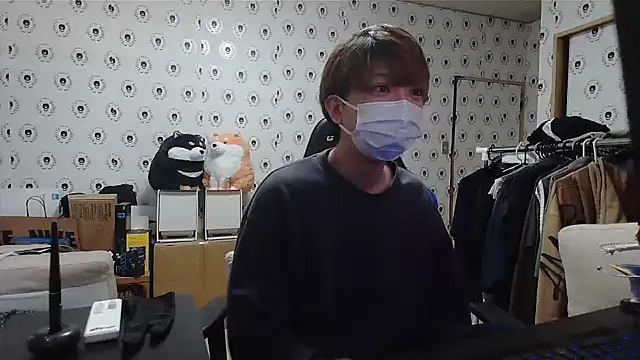 Snapshot of pychan chatting on 01/20/25, 06:10 pychan online show from 01/20/25, 06:10