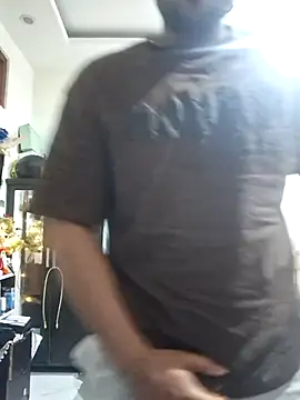 Snapshot of GYMBOY0071 chatting on 02/01/26, 08:13 GYMBOY0071 online show from 02/01/26, 08:13