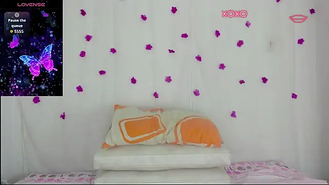 moana taylor online show from 11/22/25, 11:42