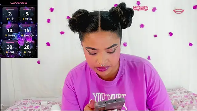 moana taylor online show from 11/25/25, 09:31