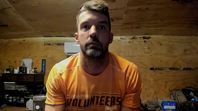 Snapshot of Kenny_Kyle chatting on 02/28/25, 01:58 Kenny Kyle online show from 02/28/25, 01:58