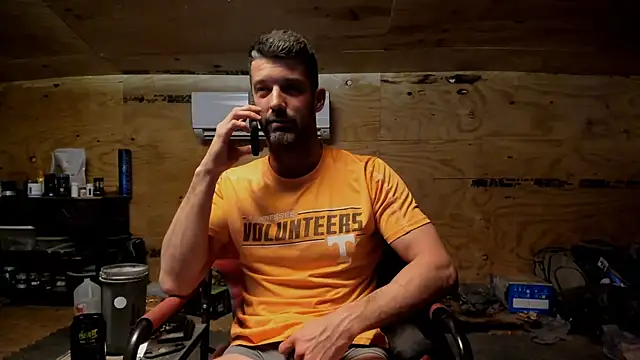 Snapshot of Kenny_Kyle chatting on 02/28/25, 04:42 Kenny Kyle online show from 02/28/25, 04:42