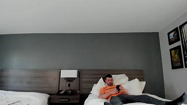 Snapshot of Kenny_Kyle chatting on 02/28/25, 11:23 Kenny Kyle online show from 02/28/25, 11:23