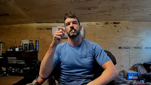 Snapshot of Kenny_Kyle chatting on 03/04/25, 10:27 Kenny Kyle online show from 03/04/25, 10:27