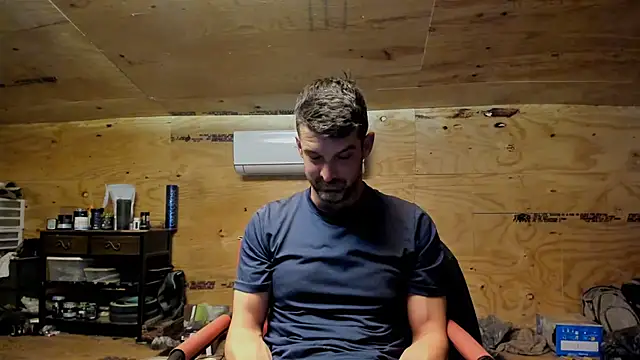 Snapshot of Kenny_Kyle chatting on 03/08/25, 12:55 Kenny Kyle online show from 03/08/25, 12:55