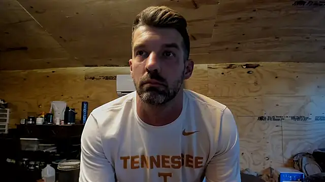 Snapshot of Kenny_Kyle chatting on 03/12/25, 11:33 Kenny Kyle online show from 03/12/25, 11:33