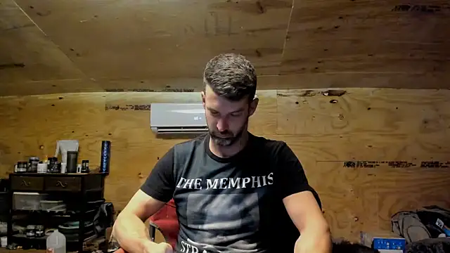 Snapshot of Kenny_Kyle chatting on 03/18/25, 01:00 Kenny Kyle online show from 03/18/25, 01:00