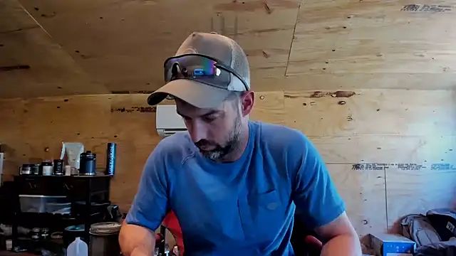 Snapshot of Kenny_Kyle chatting on 03/18/25, 08:04 Kenny Kyle online show from 03/18/25, 08:04