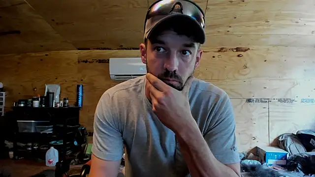 Snapshot of Kenny_Kyle chatting on 03/19/25, 05:17 Kenny Kyle online show from 03/19/25, 05:17