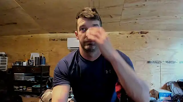 Snapshot of Kenny_Kyle chatting on 03/20/25, 06:42 Kenny Kyle online show from 03/20/25, 06:42