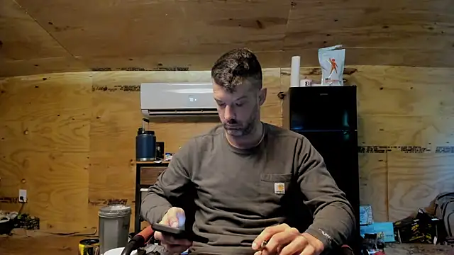 Snapshot of Kenny_Kyle chatting on 09/09/25, 01:32 Kenny Kyle online show from 09/09/25, 01:32