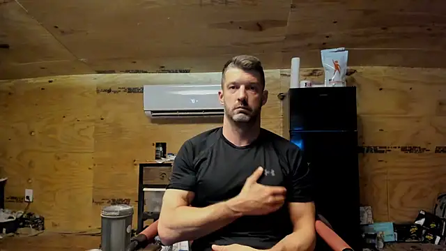 Snapshot of Kenny_Kyle chatting on 09/10/25, 01:38 Kenny Kyle online show from 09/10/25, 01:38