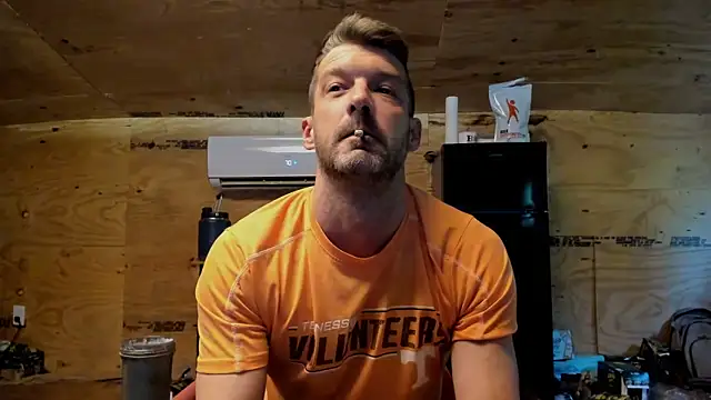 Snapshot of Kenny_Kyle chatting on 09/15/25, 01:55 Kenny Kyle online show from 09/15/25, 01:55