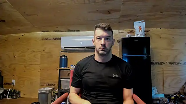 Snapshot of Kenny_Kyle chatting on 09/29/25, 01:16 Kenny Kyle online show from 09/29/25, 01:16