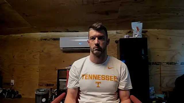 Snapshot of Kenny_Kyle chatting on 09/30/25, 01:27 Kenny Kyle online show from 09/30/25, 01:27