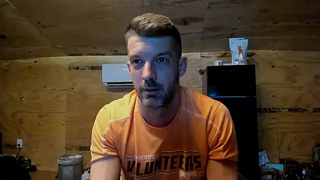 Snapshot of Kenny_Kyle chatting on 10/01/25, 01:33 Kenny Kyle online show from 10/01/25, 01:33