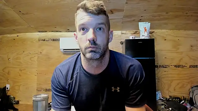 Snapshot of Kenny_Kyle chatting on 10/03/25, 02:30 Kenny Kyle online show from 10/03/25, 02:30