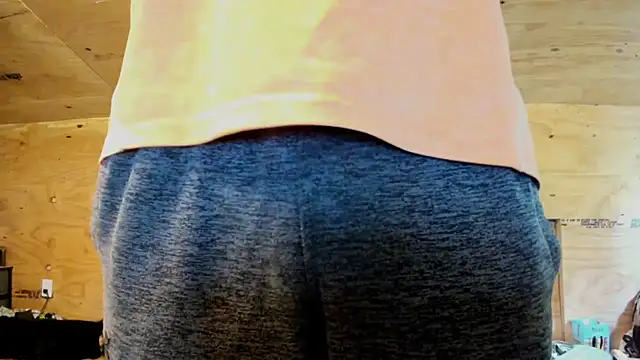 Snapshot of Kenny_Kyle chatting on 10/08/25, 02:58 Kenny Kyle online show from 10/08/25, 02:58