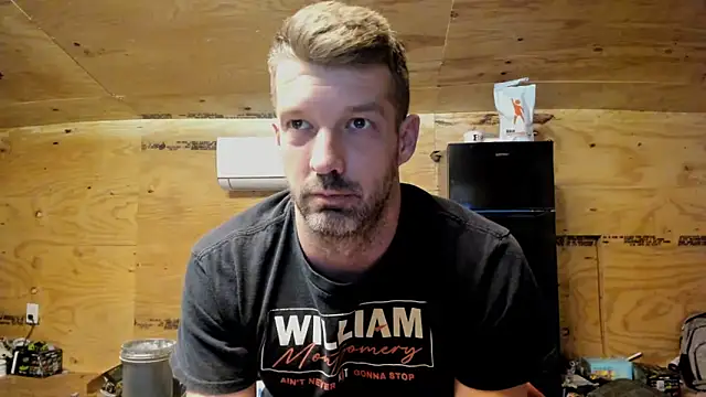 Snapshot of Kenny_Kyle chatting on 10/11/25, 01:16 Kenny Kyle online show from 10/11/25, 01:16