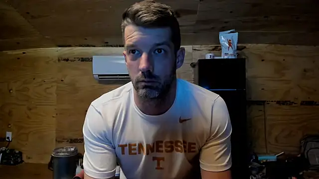 Snapshot of Kenny_Kyle chatting on 10/12/25, 04:33 Kenny Kyle online show from 10/12/25, 04:33