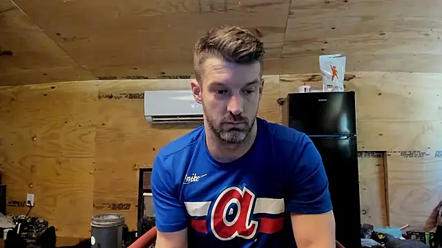 Snapshot of Kenny_Kyle chatting on 10/12/25, 05:56 Kenny Kyle online show from 10/12/25, 05:56