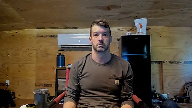 Snapshot of Kenny_Kyle chatting on 10/14/25, 02:07 Kenny Kyle online show from 10/14/25, 02:07