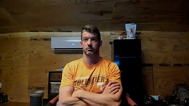 Snapshot of Kenny_Kyle chatting on 10/15/25, 03:50 Kenny Kyle online show from 10/15/25, 03:50