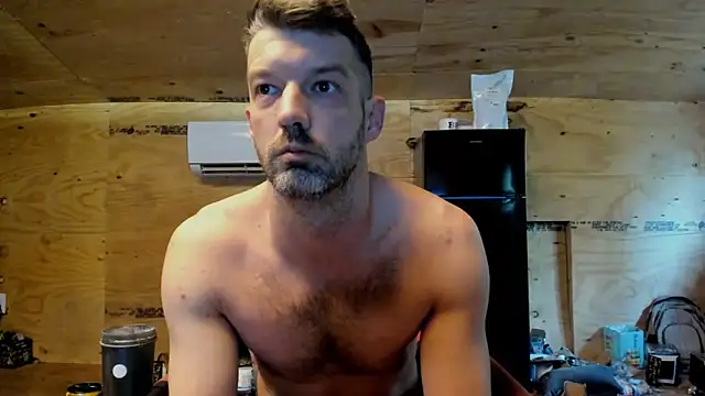 Snapshot of Kenny_Kyle chatting on 10/18/25, 02:40 Kenny Kyle online show from 10/18/25, 02:40