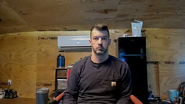 Snapshot of Kenny_Kyle chatting on 10/20/25, 01:11 Kenny Kyle online show from 10/20/25, 01:11