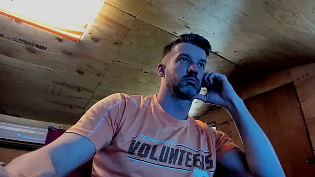 Snapshot of Kenny_Kyle chatting on 10/23/25, 08:07 Kenny Kyle online show from 10/23/25, 08:07