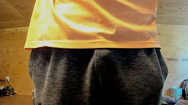 Snapshot of Kenny_Kyle chatting on 10/24/25, 05:20 Kenny Kyle online show from 10/24/25, 05:20