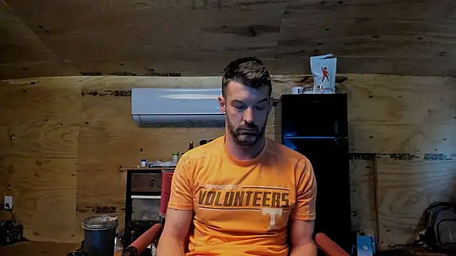 Snapshot of Kenny_Kyle chatting on 10/26/25, 01:39 Kenny Kyle online show from 10/26/25, 01:39