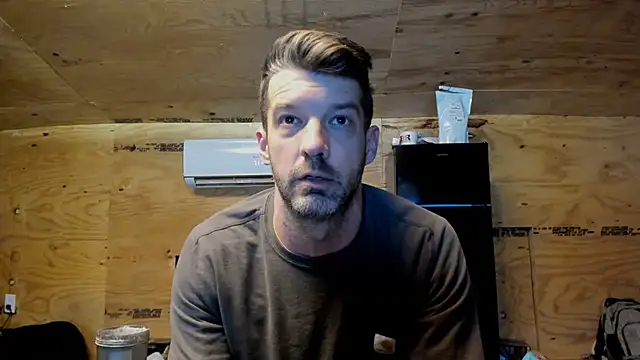 Snapshot of Kenny_Kyle chatting on 11/10/25, 05:50 Kenny Kyle online show from 11/10/25, 05:50