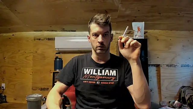 Snapshot of Kenny_Kyle chatting on 11/22/25, 12:59 Kenny Kyle online show from 11/22/25, 12:59