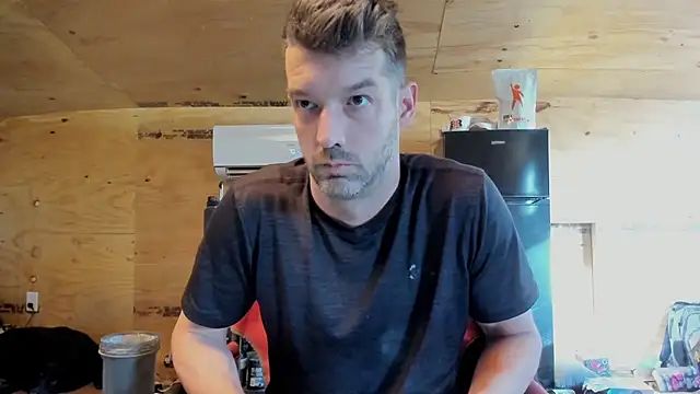 Snapshot of Kenny_Kyle chatting on 11/23/25, 02:50 Kenny Kyle online show from 11/23/25, 02:50