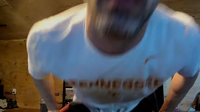 Snapshot of Kenny_Kyle chatting on 11/26/25, 01:56 Kenny Kyle online show from 11/26/25, 01:56