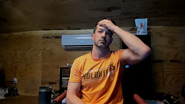 Snapshot of Kenny_Kyle chatting on 11/30/25, 05:22 Kenny Kyle online show from 11/30/25, 05:22