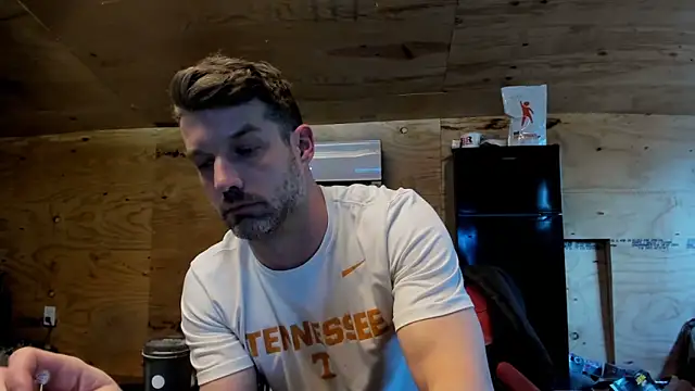 Snapshot of Kenny_Kyle chatting on 12/01/25, 08:25 Kenny Kyle online show from 12/01/25, 08:25