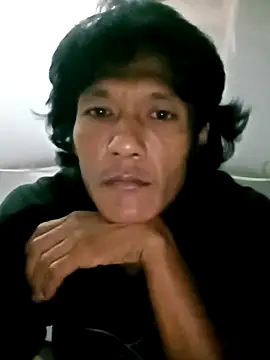 Snapshot of Kungsm@xh chatting on 09/11/25, 03:34 Kungsmxh online show from 09/11/25, 03:34