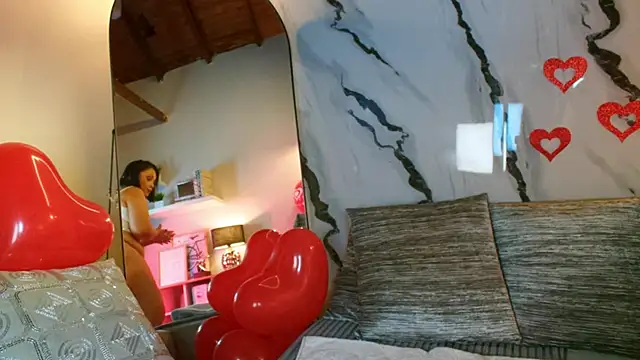 Snapshot of Madissononee chatting on 02/15/25, 02:26 Madissononee online show from 02/15/25, 02:26