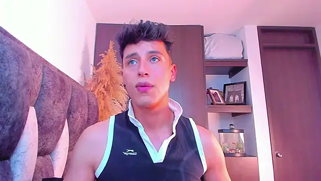 I Gabriel online show from 12/24/24, 08:05