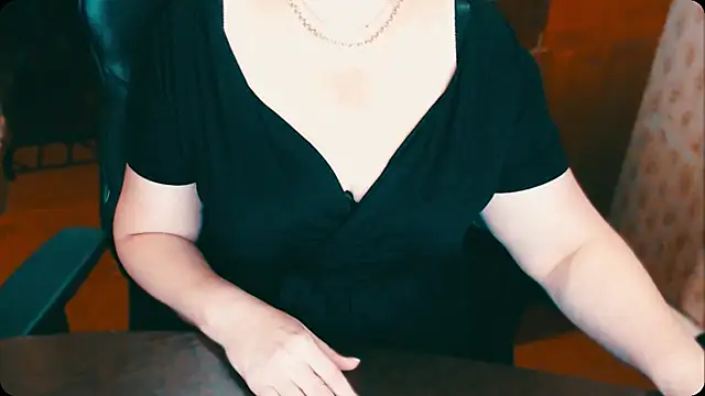 Snapshot of AlisaHot55 chatting on 12/12/24, 12:12 AlisaHot55 online show from 12/12/24, 12:12