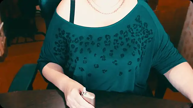 Snapshot of AlisaHot55 chatting on 12/30/24, 11:59 AlisaHot55 online show from 12/30/24, 11:59